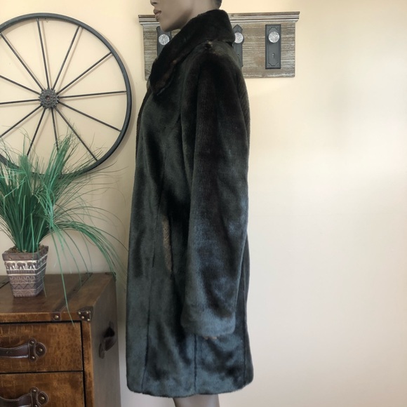 1 Madison Brown Faux Fur Coat - Picture 2 of 8